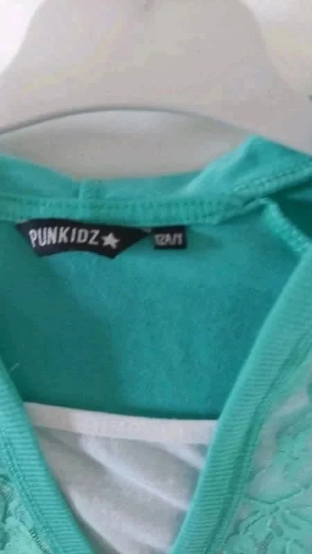 Camiseta com capuz 12anos – photo 7